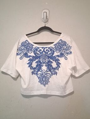 NWT. M.N.G. Mango Short Dolman Sleeve White Embroidered Boho Top SzM Summer